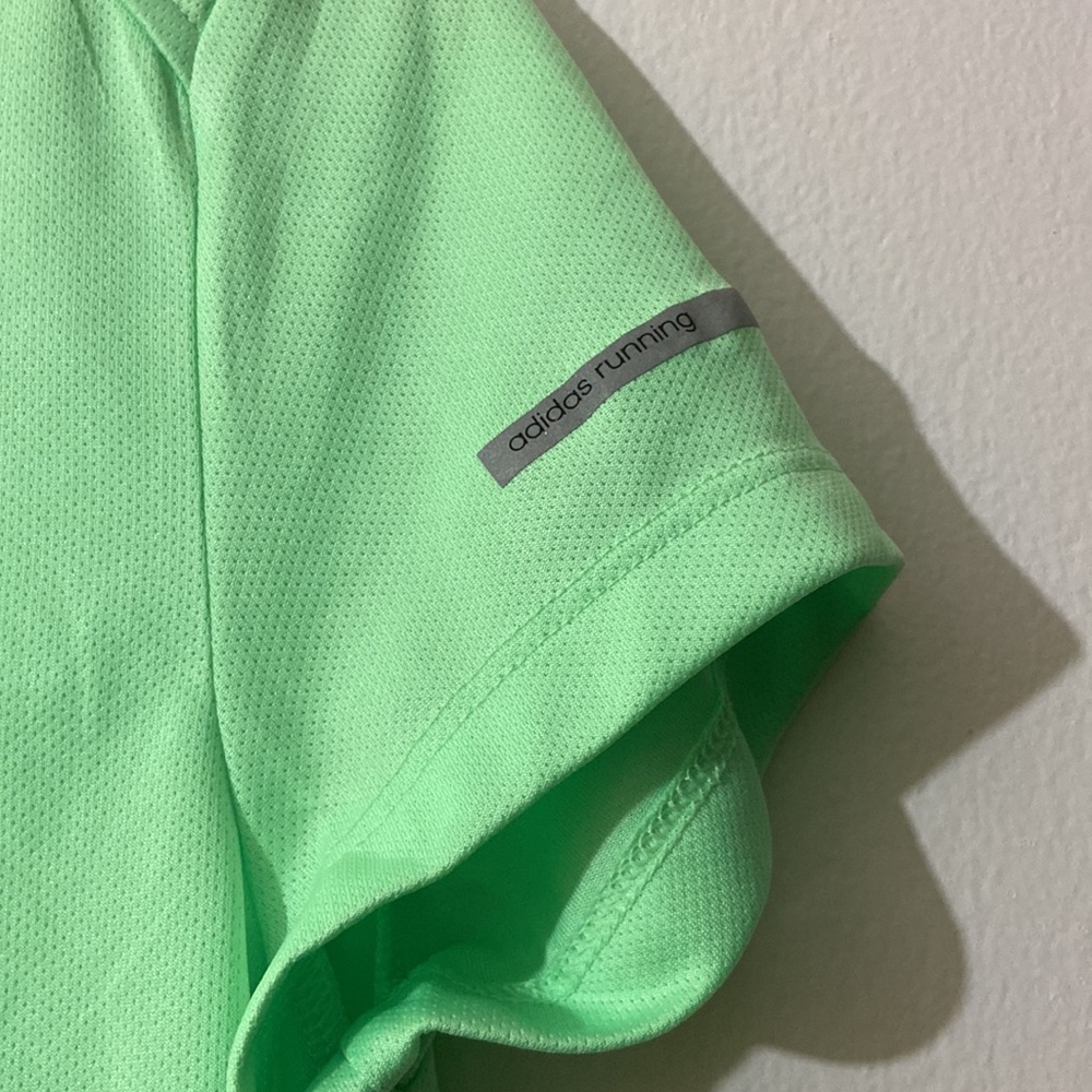 ADIDAS DRY FIT WORKOUT RUNNING TEE - Picture 3 of 7